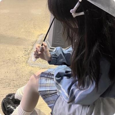 冬天的女子 海报